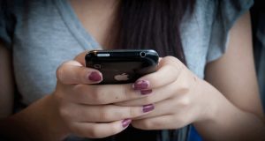 relancer un fille par sms game phone conseil drague séduction séduire une fille draguer femme